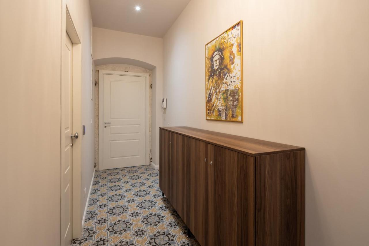 Boutique Lux Rooms Odello Split Old Town Екстер'єр фото